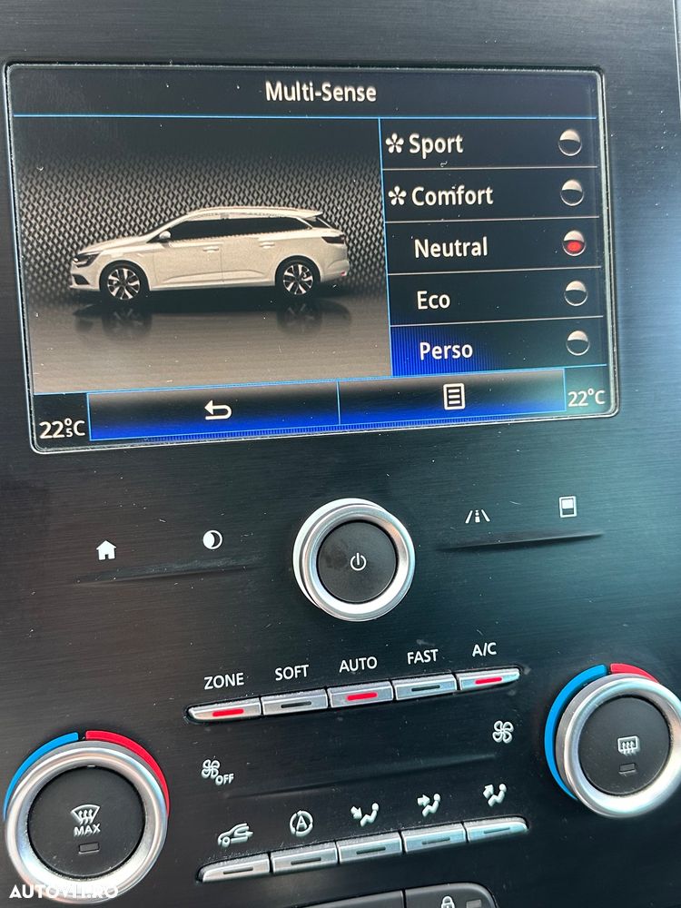 Renault Megane ENERGY dCi 130 BOSE EDITION - 34