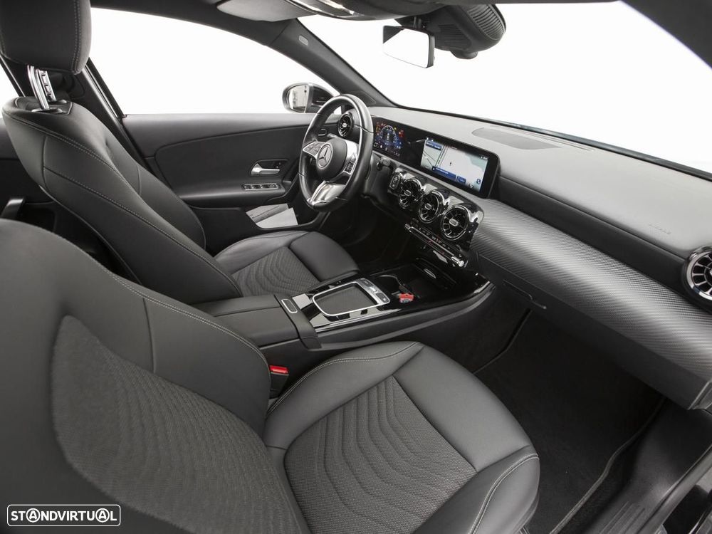 Mercedes-Benz A 200 Limousine d - 11