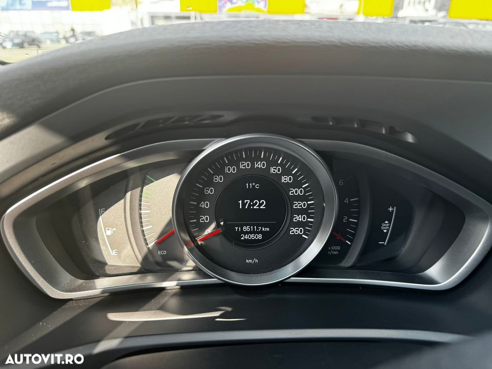 Volvo V40 D2 - 4