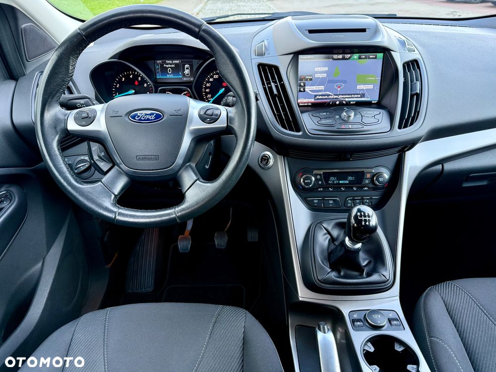 Ford Kuga 1.5 EcoBoost 2x4 Titanium - 13