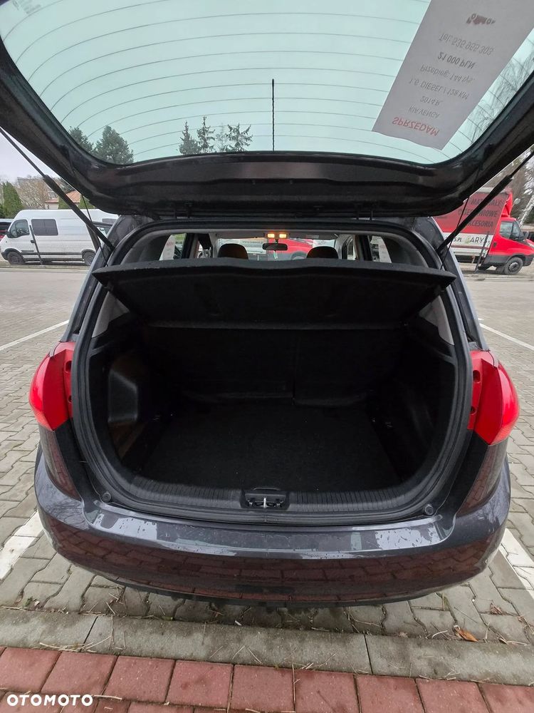 Kia Venga 1.6 CRDi M - 9