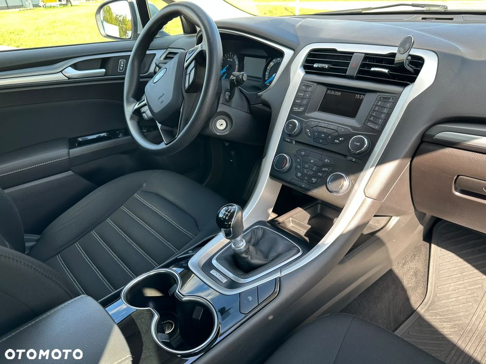 Ford Mondeo 1.5 EcoBoost Ambiente - 11
