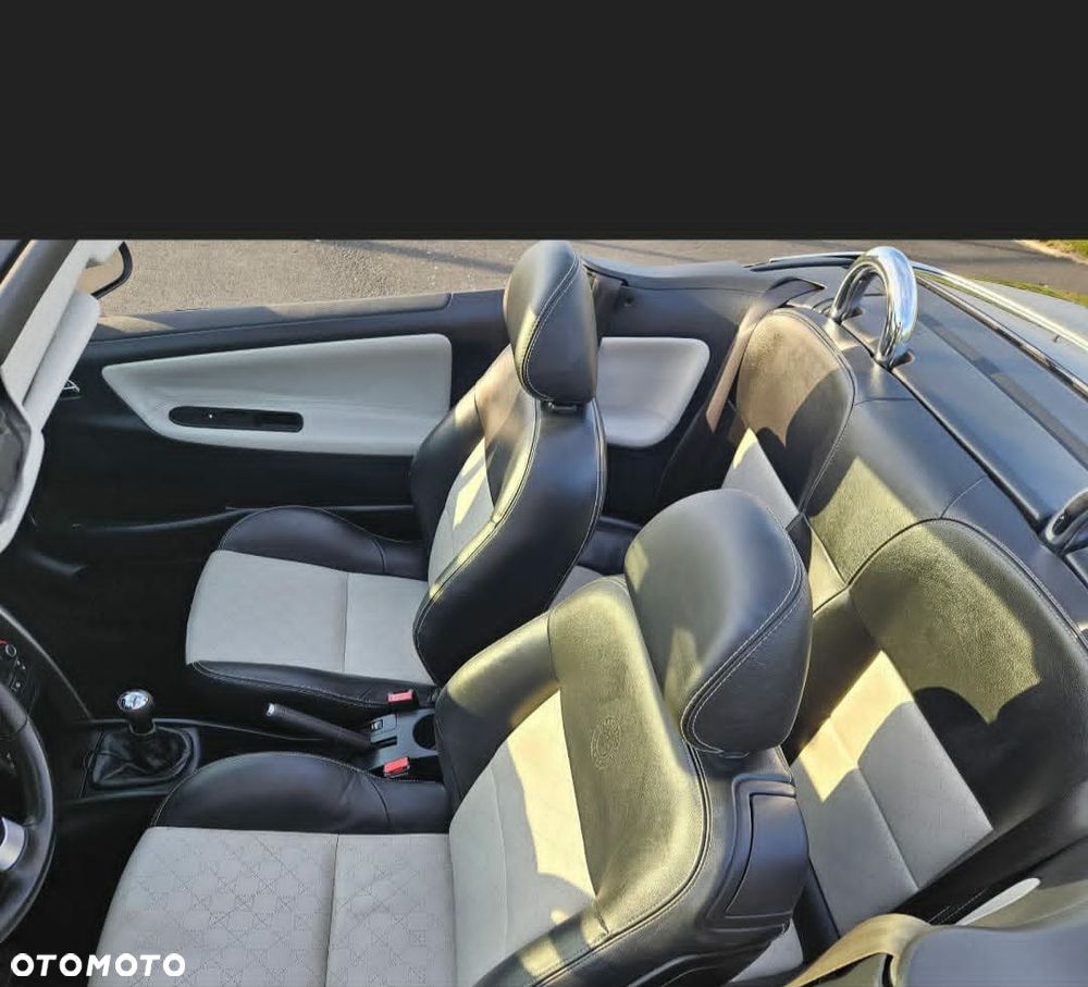 Peugeot 207 CC 120 VTi RC-Line - 10