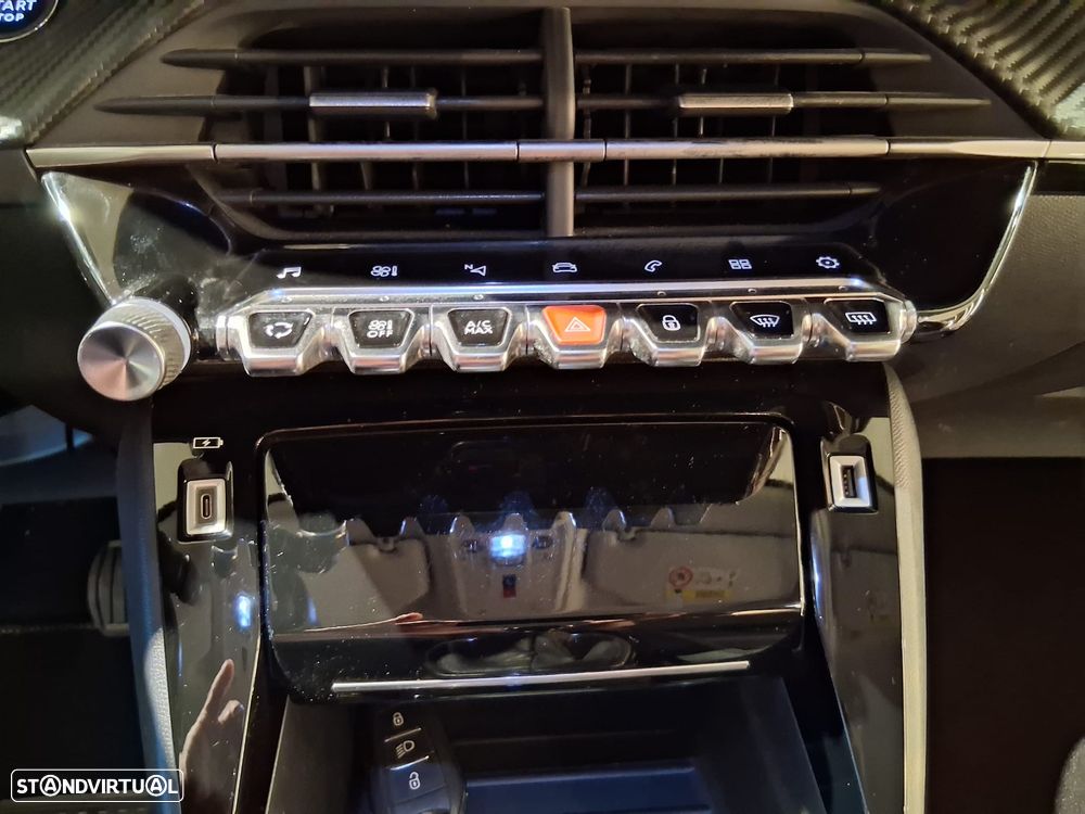 Peugeot 2008 1.5 BlueHDi Allure Pack - 30