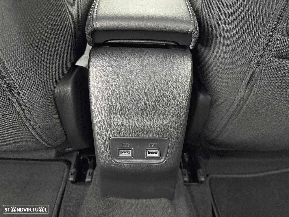 Peugeot e-2008 54 kWh Active - 13