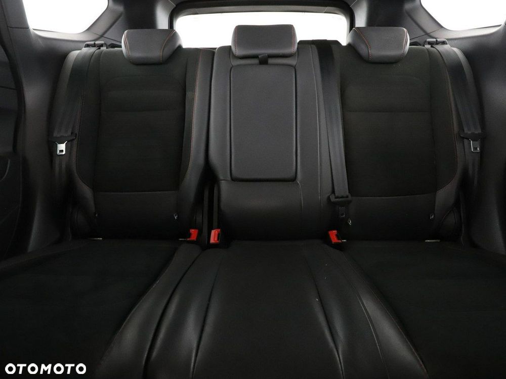 Ford Kuga 1.5 EcoBoost 2x4 ST-Line - 19