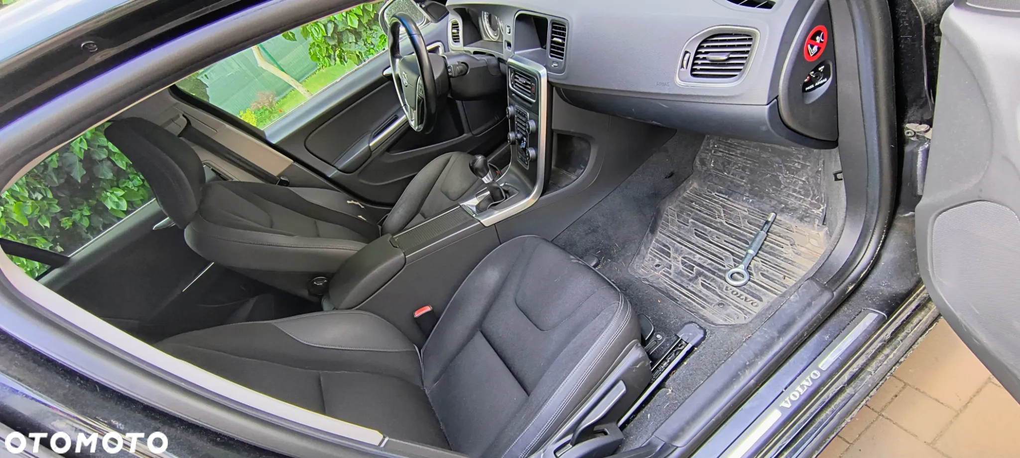 Volvo V60 T5 Momentum - 14
