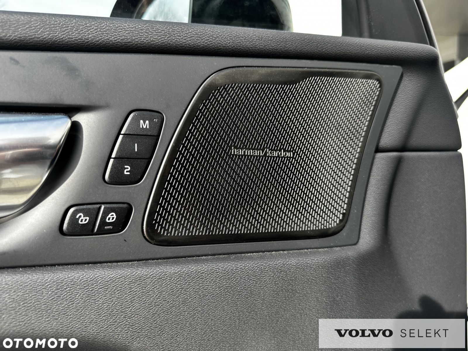 Volvo XC 60 - 21