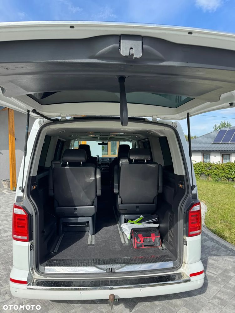 Volkswagen Multivan - 10
