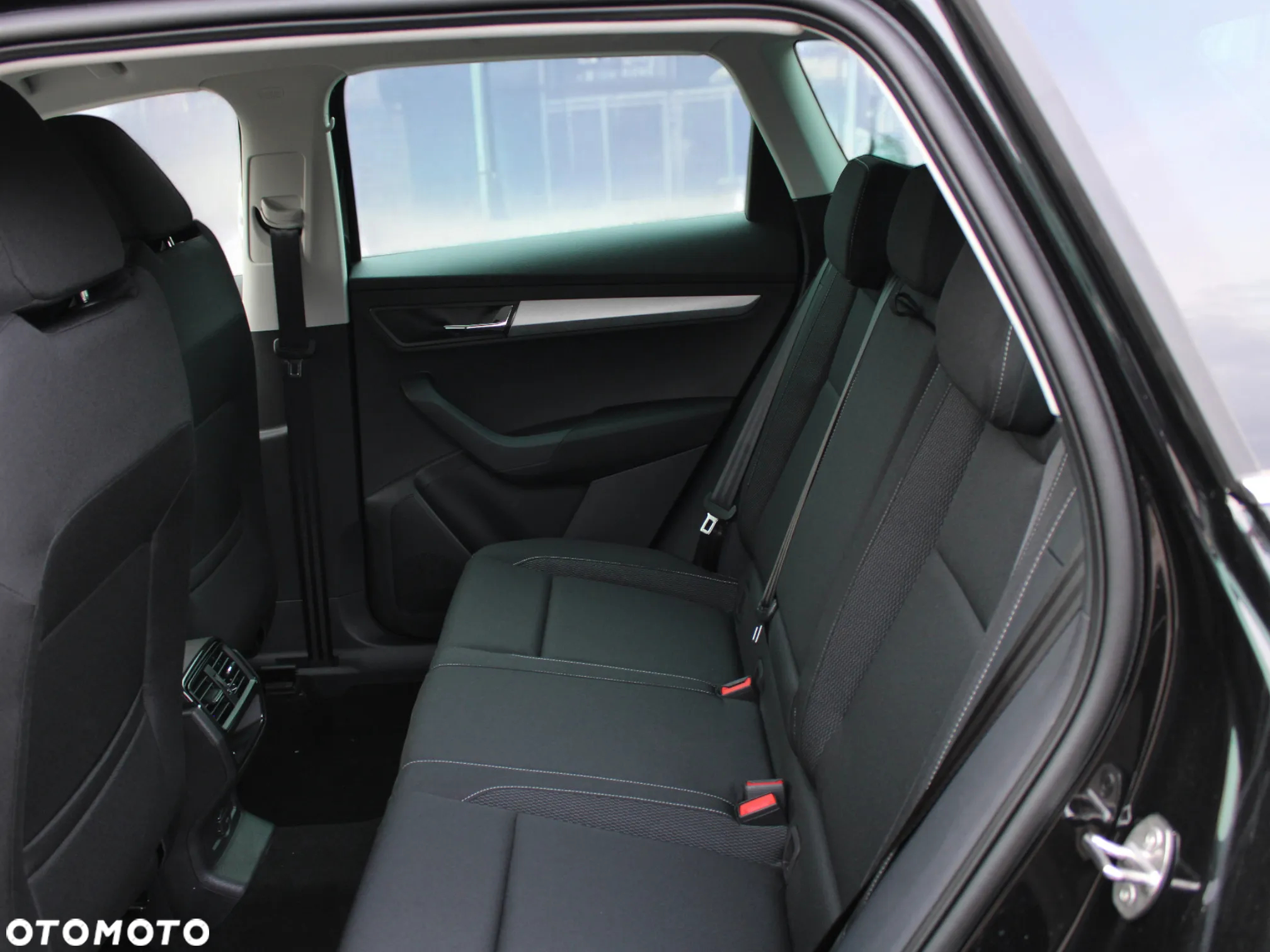 Skoda Karoq 1.5 TSI ACT Selection DSG - 13
