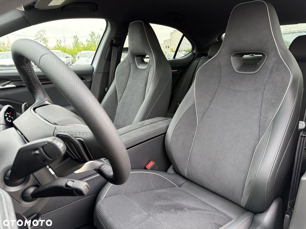Skoda Superb 2.0 TDI SCR 4x4 Sportline DSG - 12