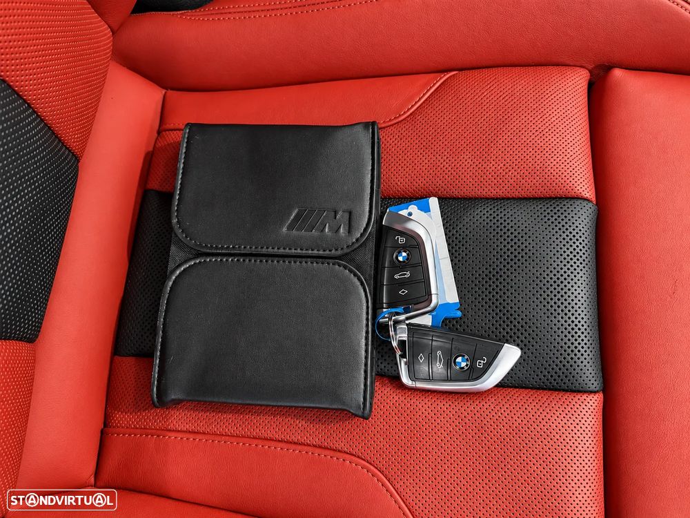 BMW M3 Competition xDrive - 13