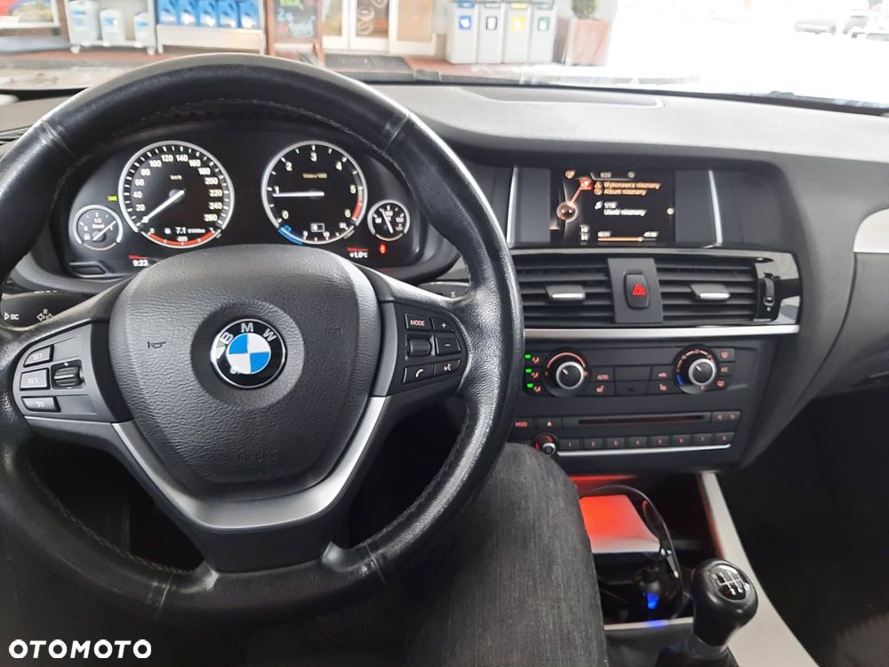 BMW X4 xDrive20d xLine - 9