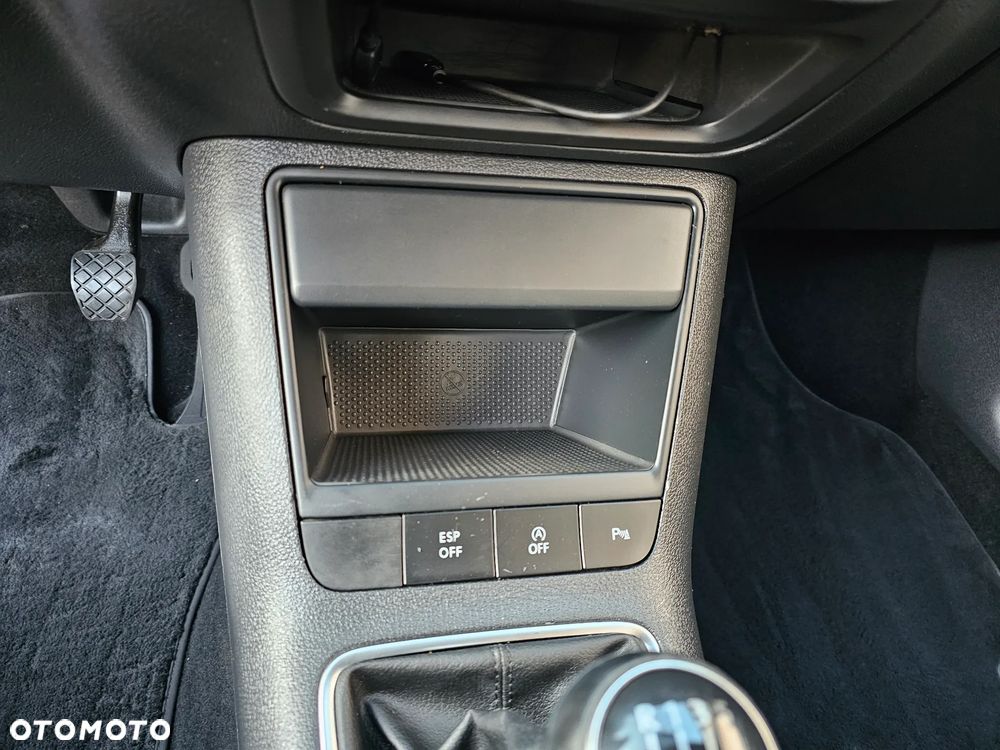 Volkswagen Golf Plus 1.6 TDI DPF BlueMotion Technology Team - 13