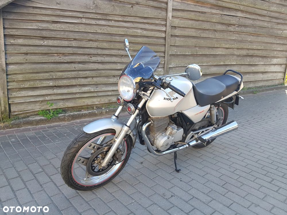 Honda XBR - 4