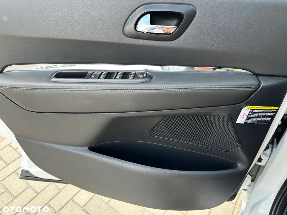 Peugeot 3008 - 18