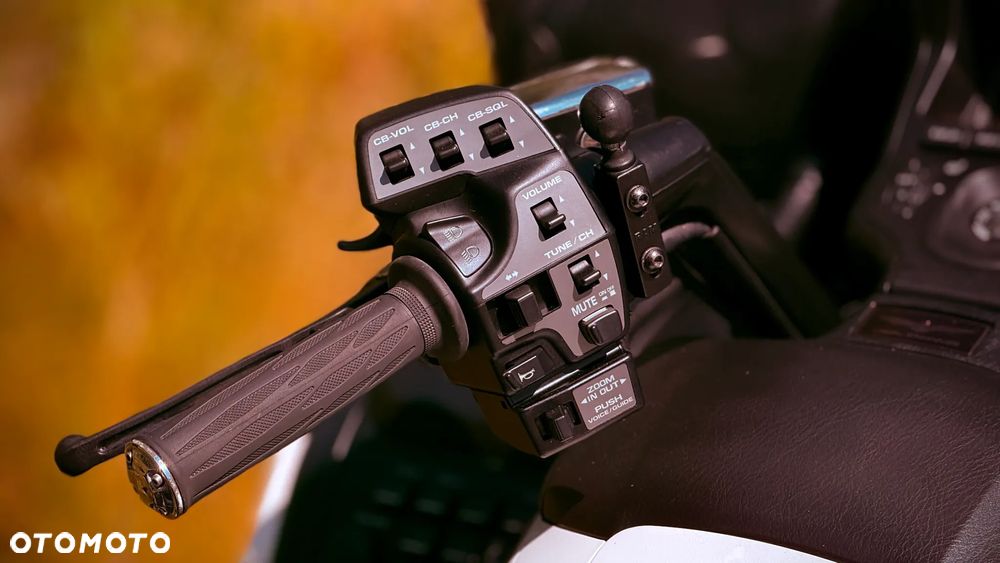 Honda GL - 28