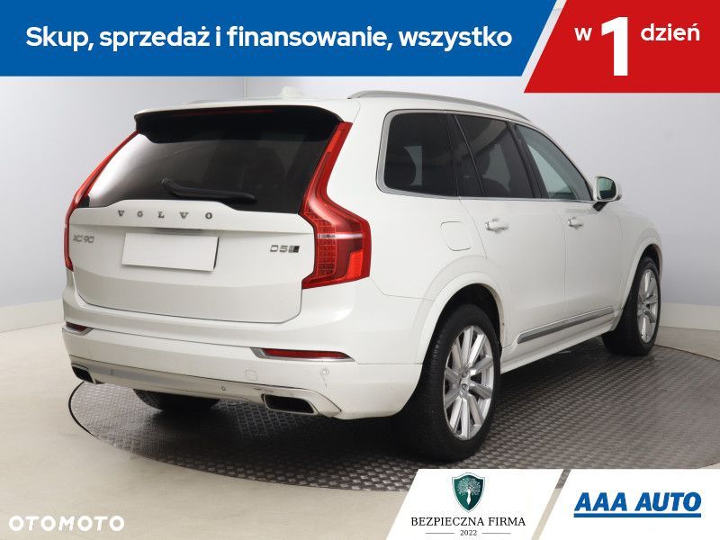 Volvo XC 90 - 7