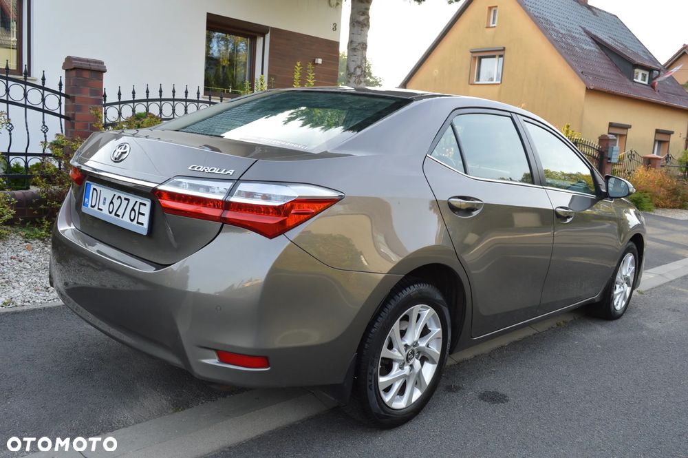 Toyota Corolla 1.6 Comfort - 2