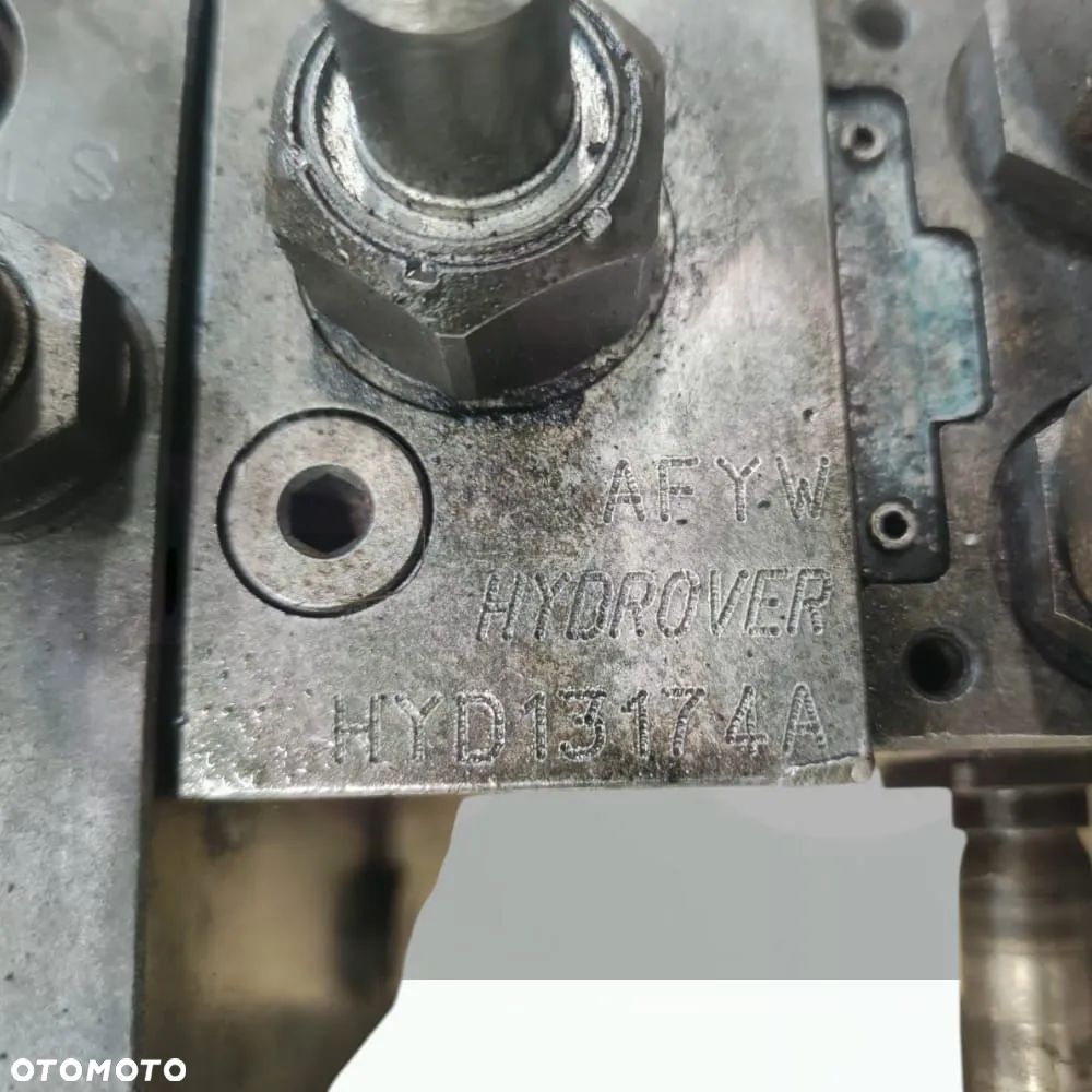 Rozdzielacz hydrauliczny 200033054068 Bucher MERLO TF 45.11 - 22