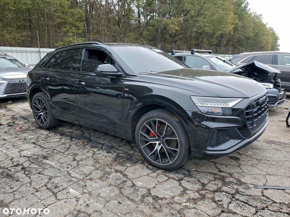 Audi Q8 SUV TFSI quattro 250 kW tiptronic S line business