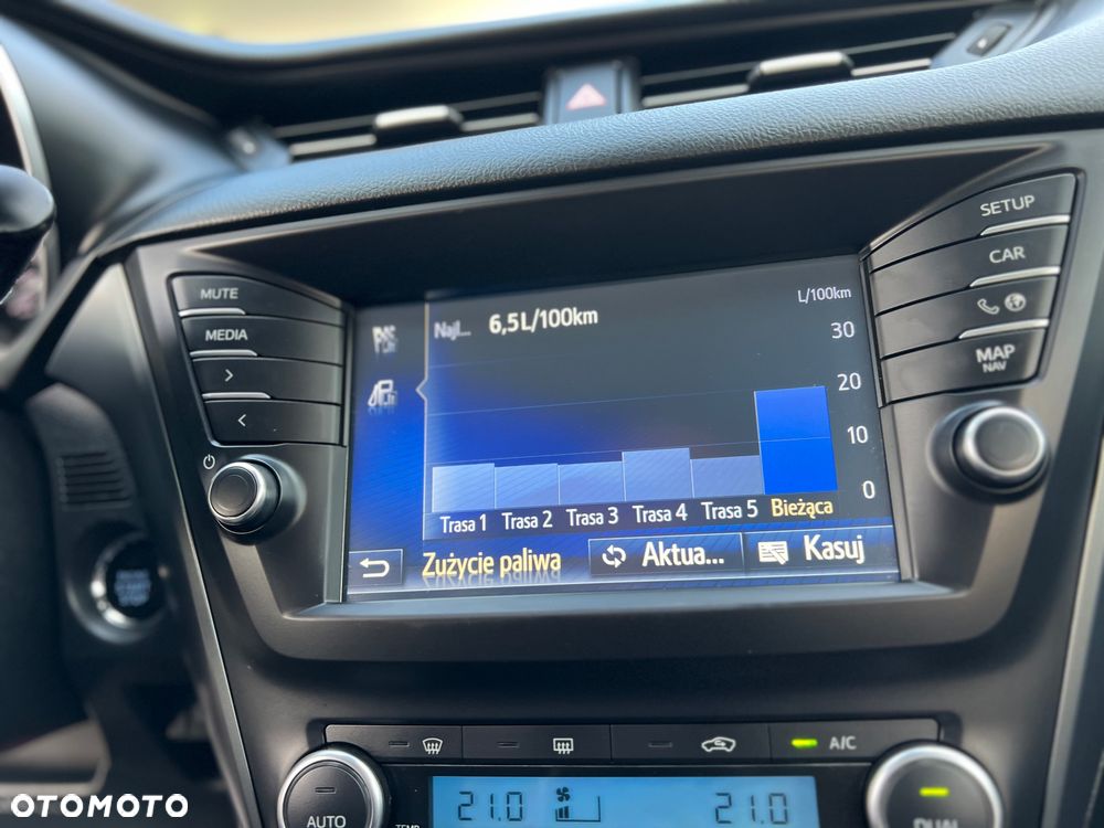Toyota Avensis 1.8 Prestige - 24