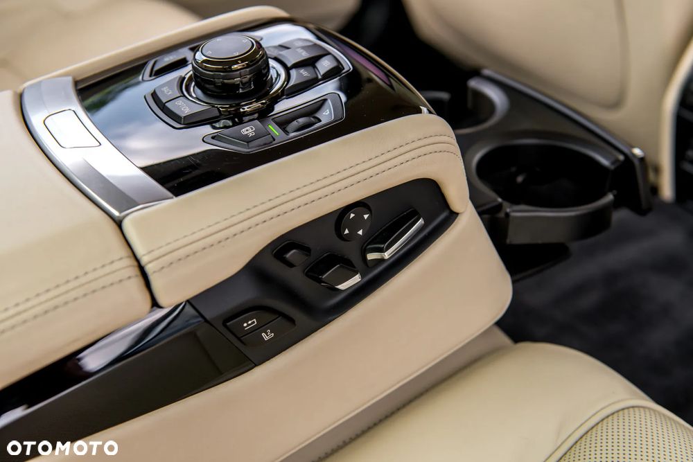 BMW Seria 7 760i - 27