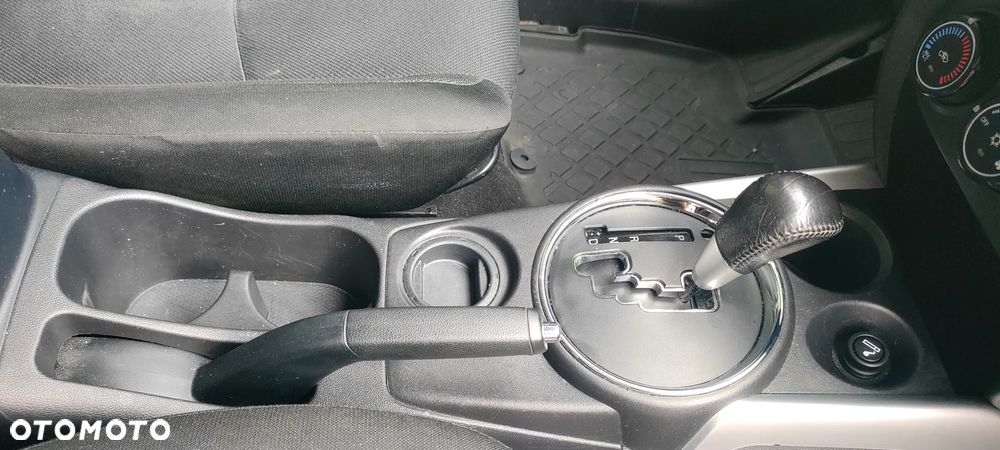 Mitsubishi Outlander 2.0 Intense - 14