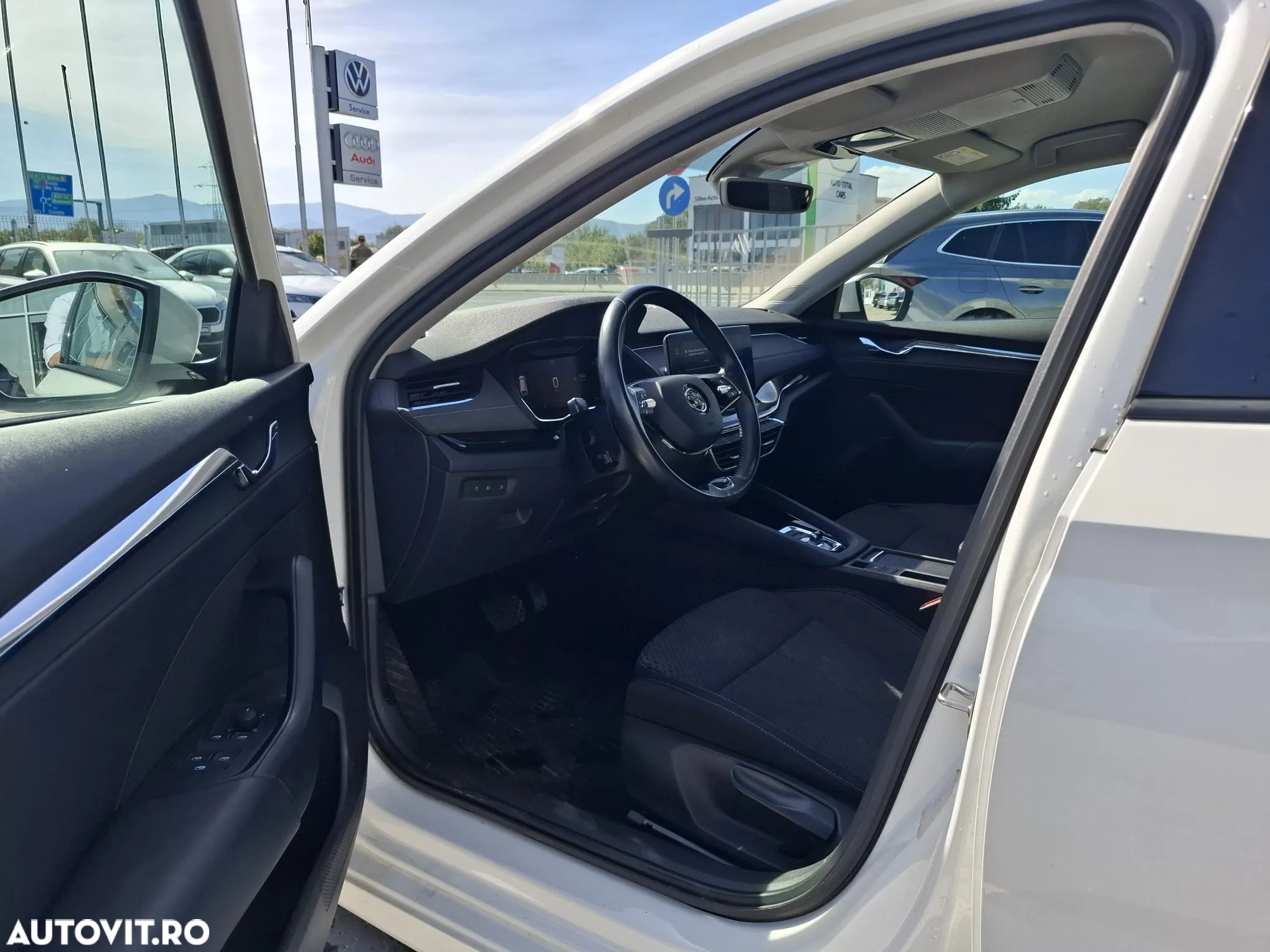 Skoda Octavia Combi 2.0 TDI DSG Style - 10