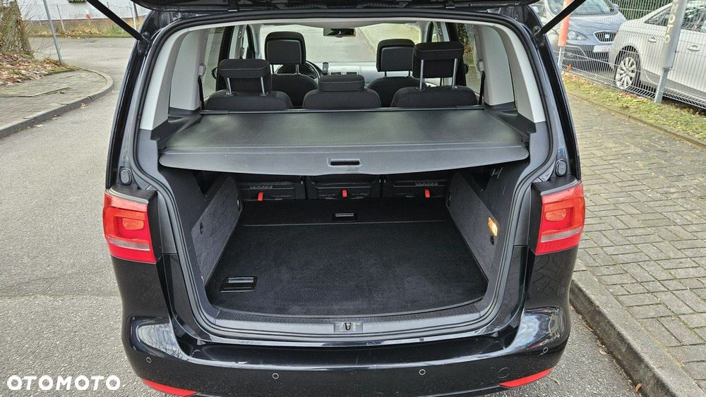 Volkswagen Touran 1.6 TDI DPF DSG Cup - 19