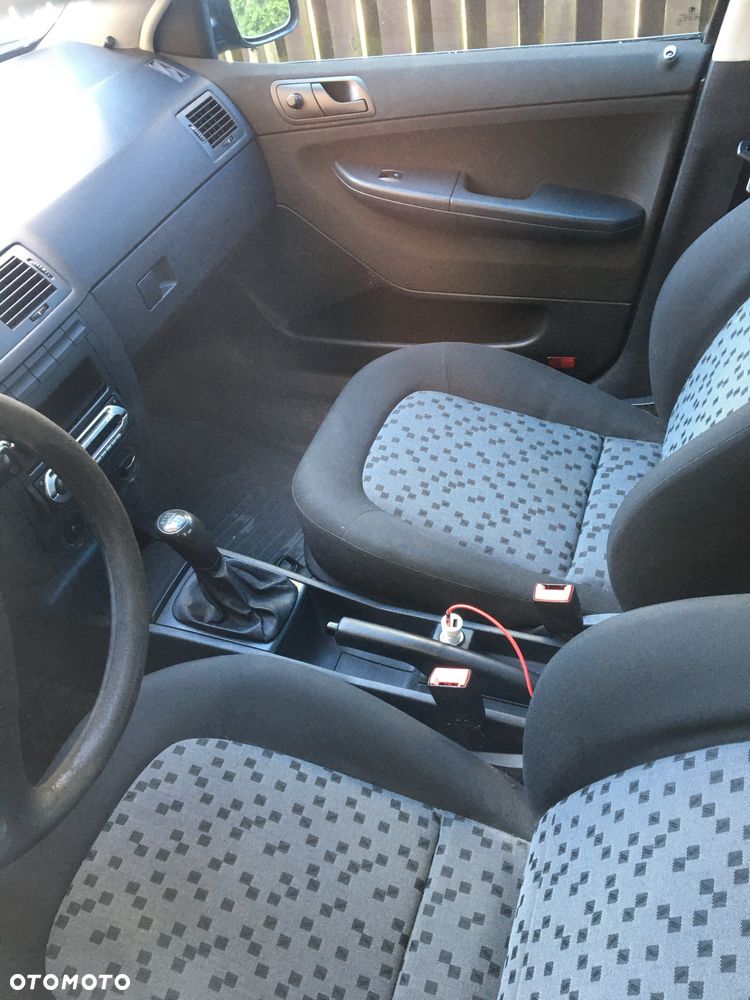 Skoda Fabia - 3