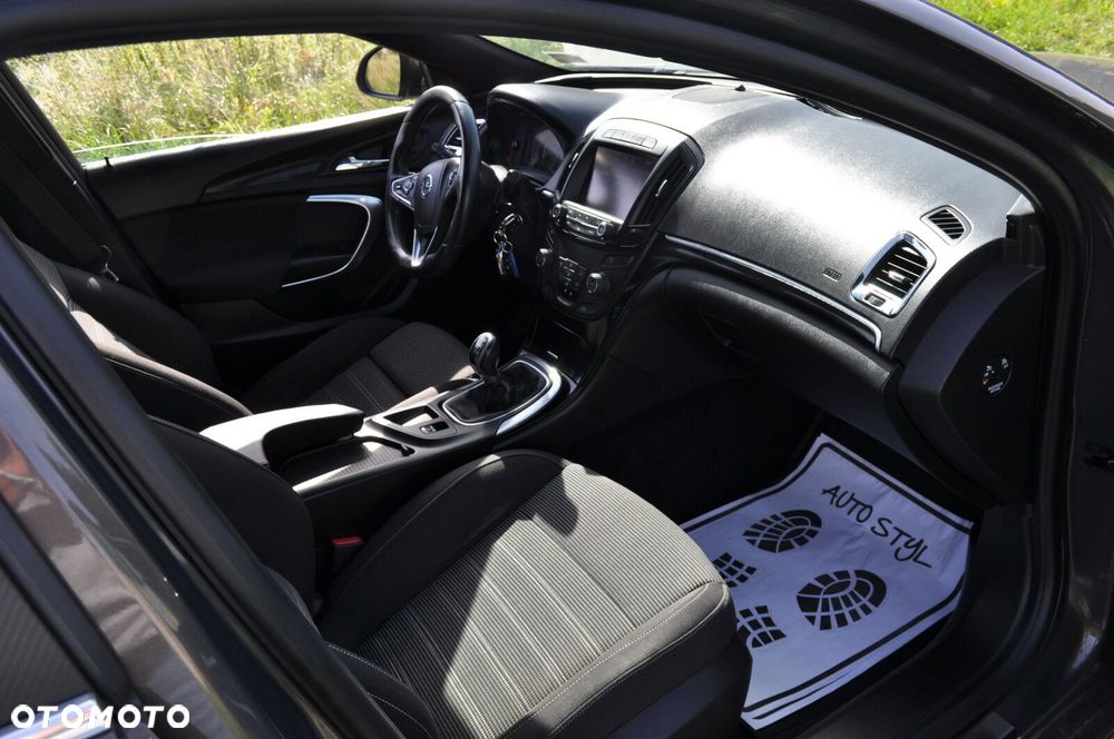 Opel Insignia - 18