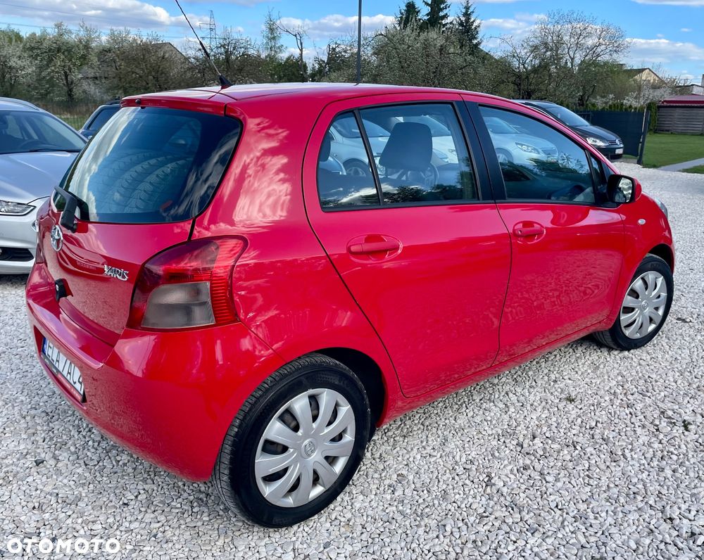 Toyota Yaris 1.3 Luna Hit - 22