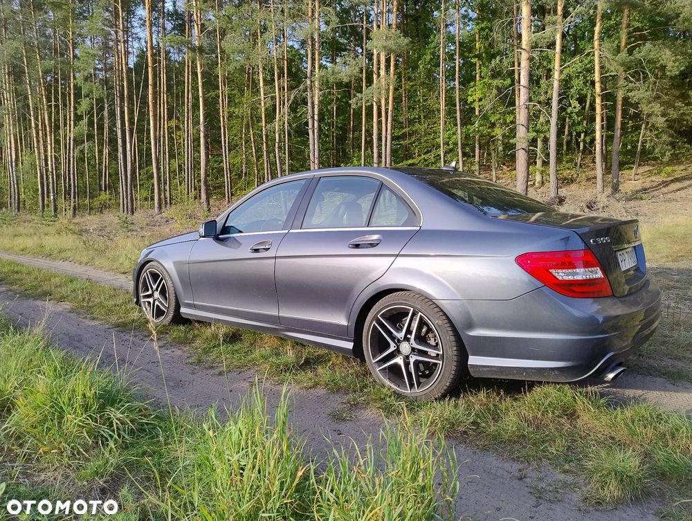Mercedes-Benz Klasa C 350 4Matic (BlueEFFICIENCY) 7G-TRONIC Avantgarde - 4