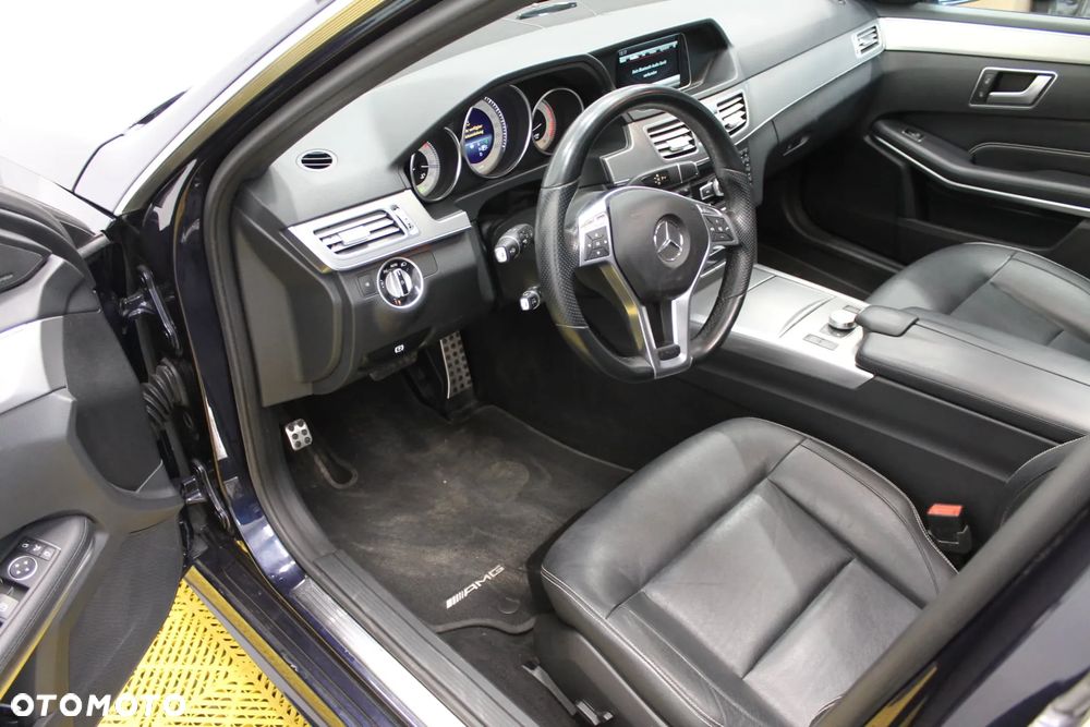 Mercedes-Benz Klasa E 300 T CDI DPF BlueEFFICIENCY 7G-TRONIC Avantgarde - 10