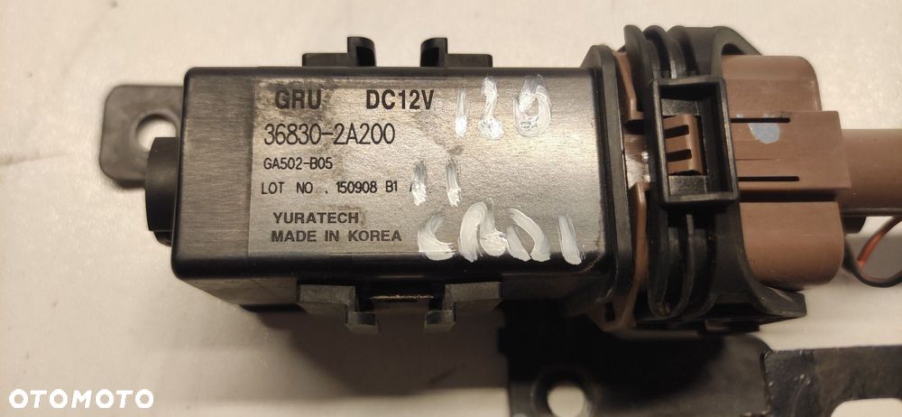 PRZEKAŹNIK ŚWIEC ŻAROWYCH HYUNDAI I20 II 1.4 CRDI 14- - 2