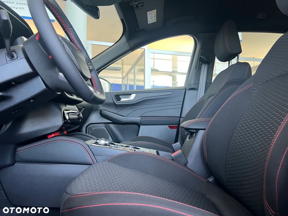 Ford Kuga - 8