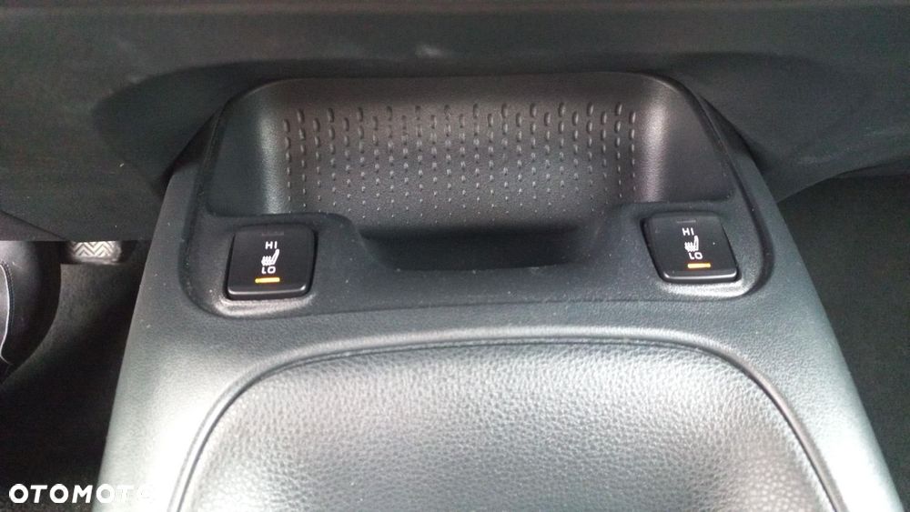 Toyota Corolla 1.8 Hybrid Comfort - 23