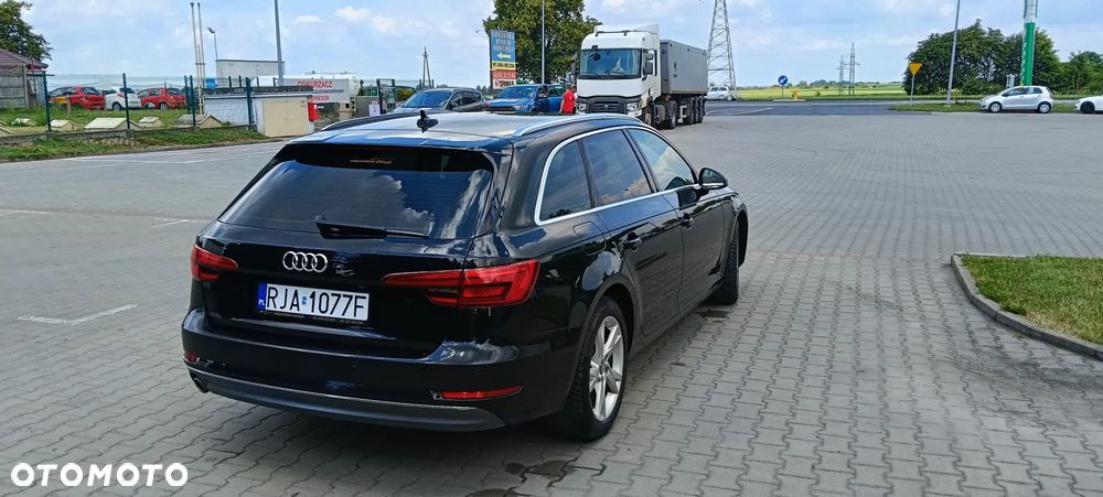 Audi A4 Avant - 6