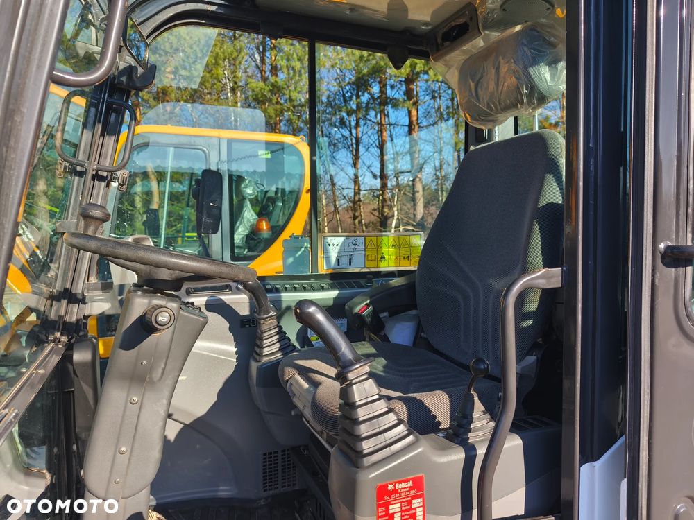 Wacker Neuson 6503 - BOBCAT E55 - HYUNDAI ROBEX 55W - 19