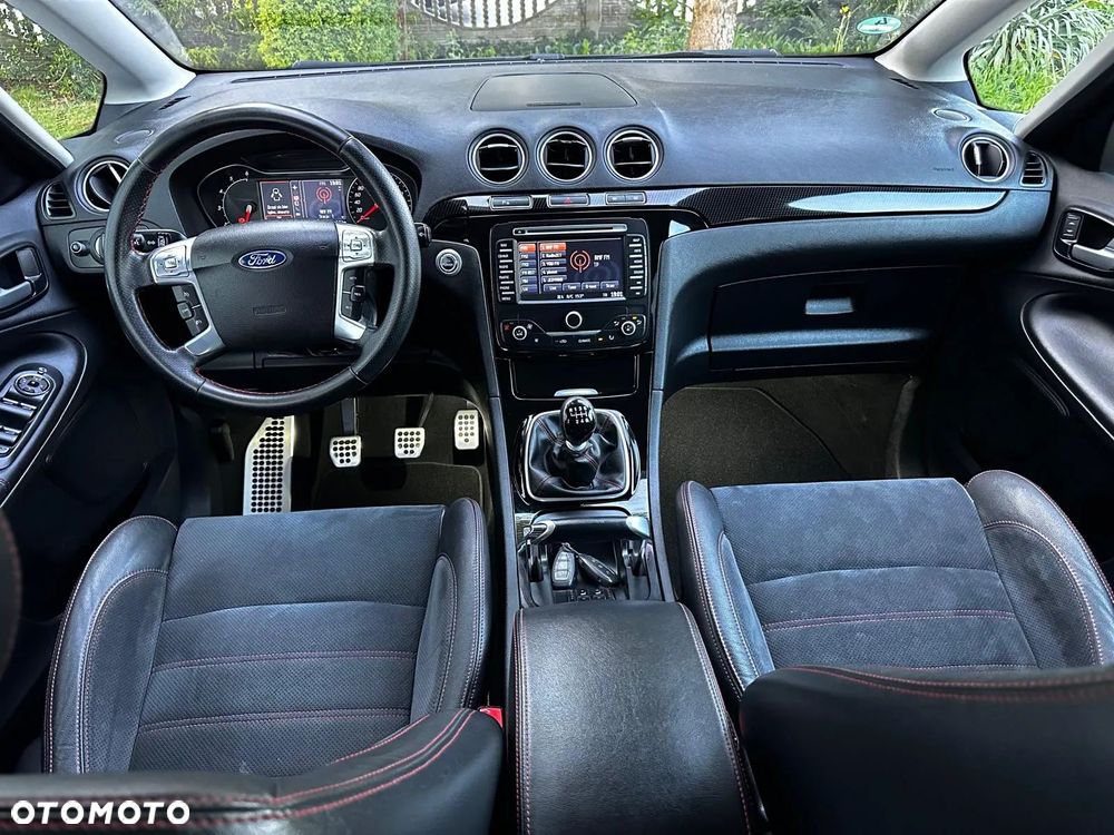 Ford S-Max - 25