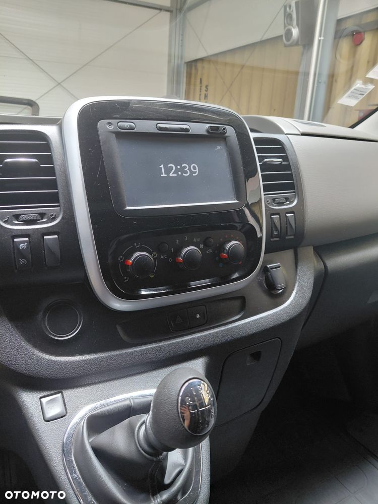 Renault TRAFIC - 6