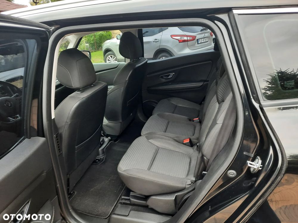 Renault Grand Scenic - 8