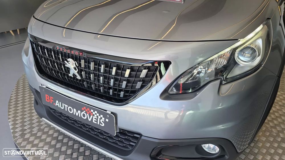 Peugeot 2008 1.6 BlueHDi GT Line - 24