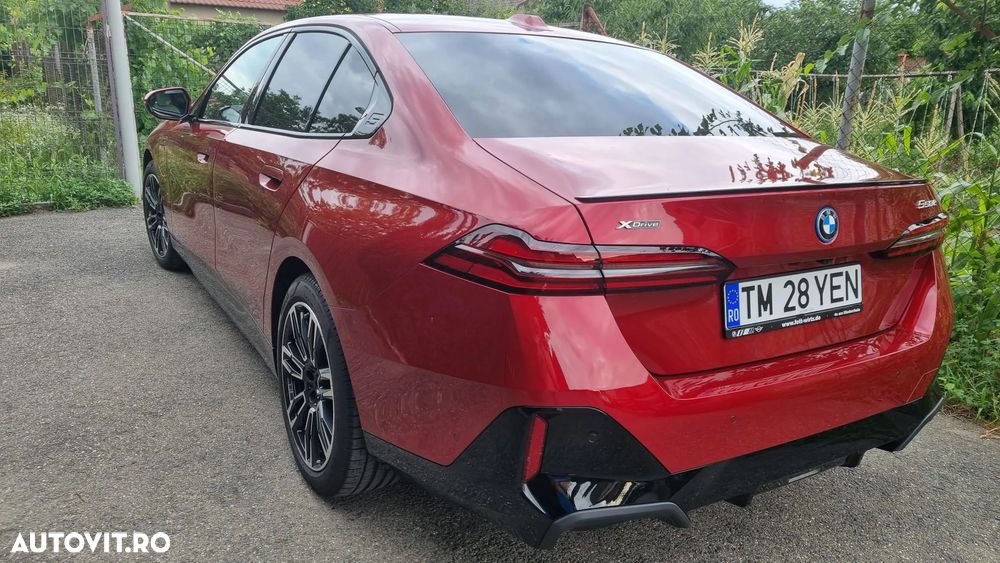 BMW Seria 5 550e xDrive AT PHEV - 7