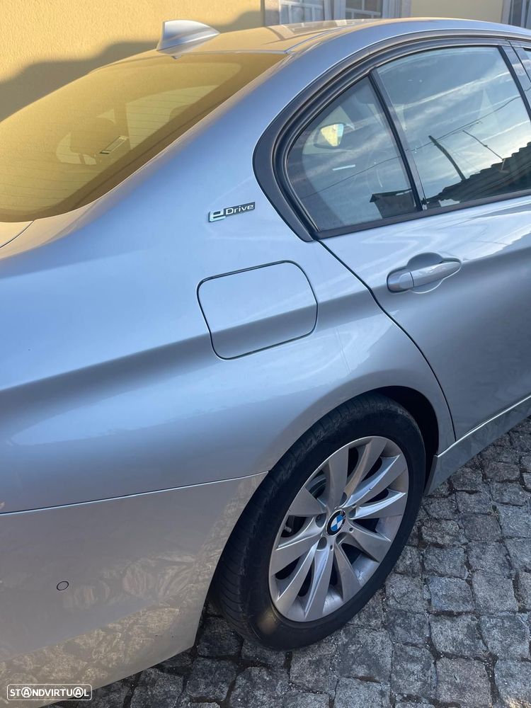BMW 330 - 3