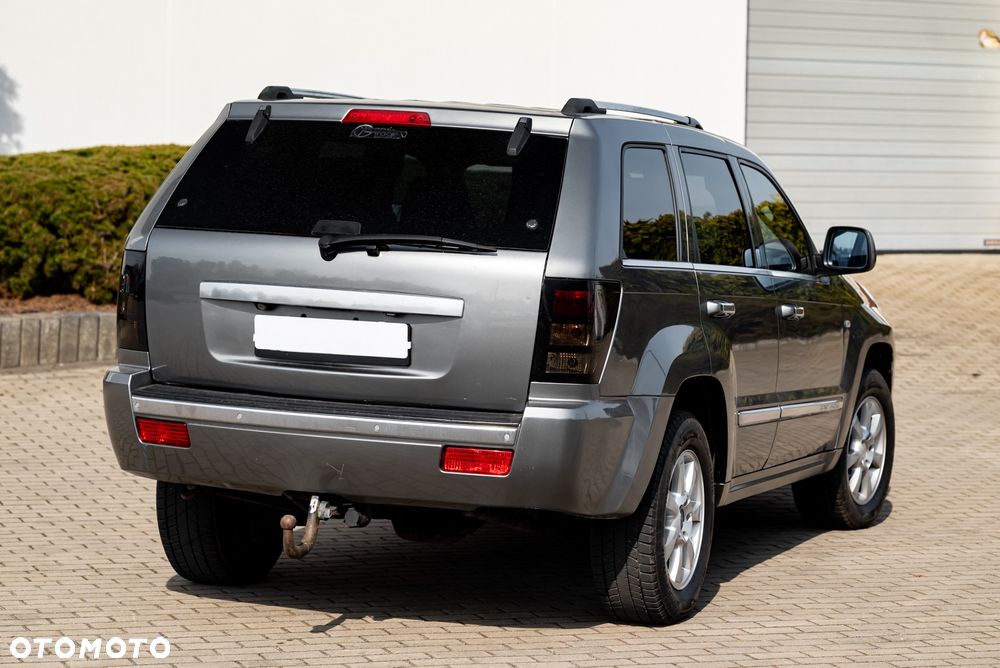 Jeep Grand Cherokee - 8