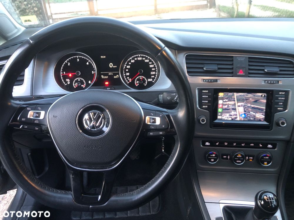 Volkswagen Golf 1.6 TDI Comfortline - 8