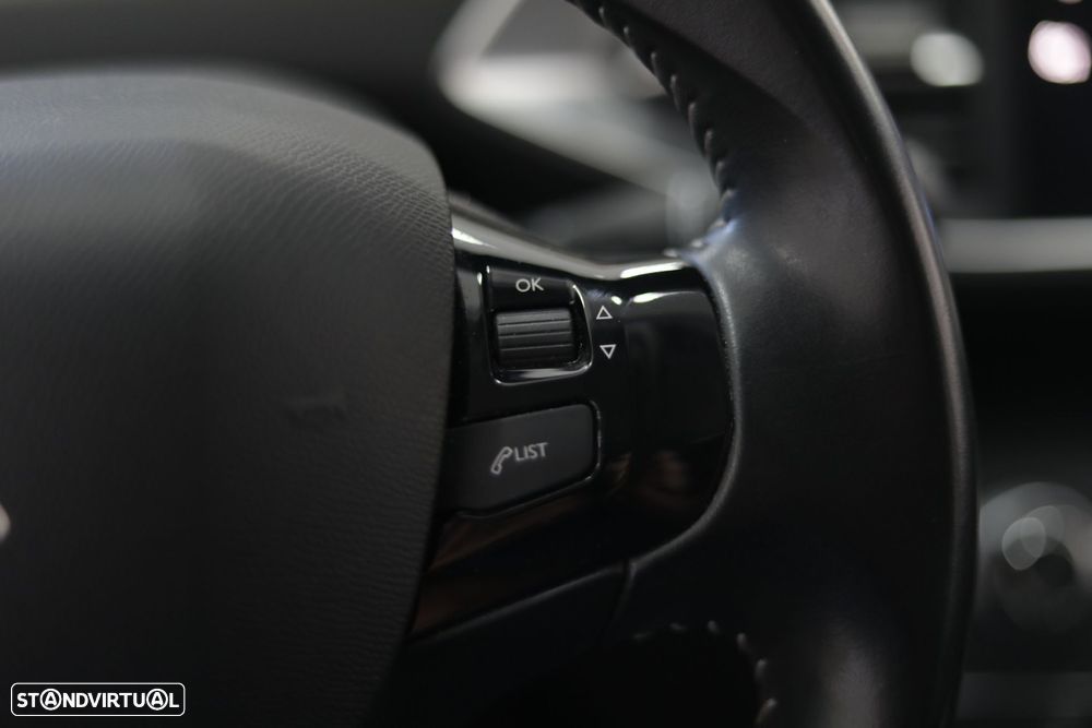 Peugeot 308 1.5 BlueHDi Style - 15