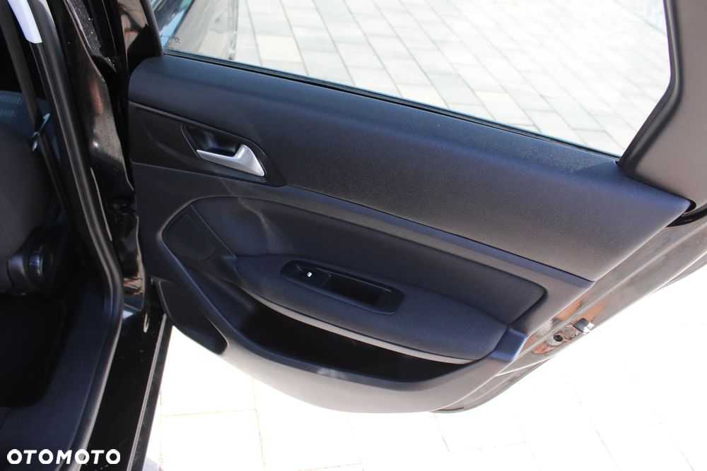 Peugeot 308 e-HDi FAP 115 Stop&Start Business Line Niveau 2 - 24